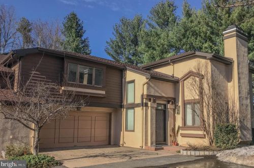 544 Sayre Dr, Princeton, NJ 08540-5817