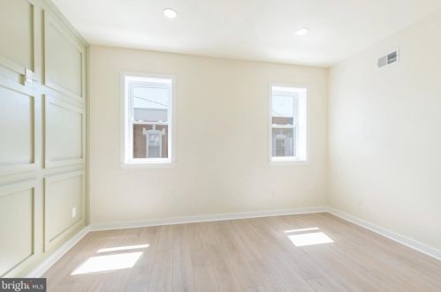 2418 Iseminger St, Philadelphia PA  19148-3518 exterior