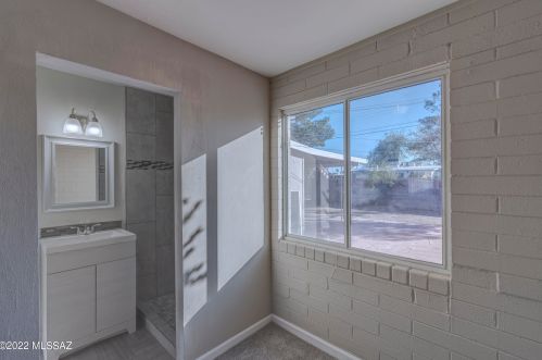 5852 30 St, Tucson AZ 85713-3606 exterior