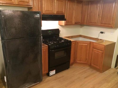 4052 Sheridan Rd, Chicago, IL 60613-2082