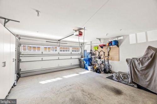 725 Custis Ave, Alexandria VA 22301-1422 exterior