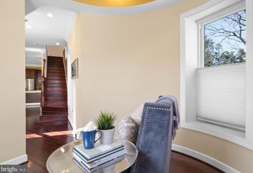 616 M St, Washington DC 20002-3425 exterior