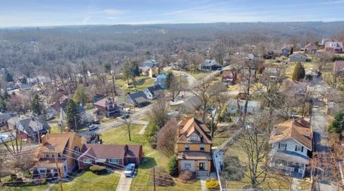 4920 Interboro Ave, Pittsburgh PA 15207-2327 exterior