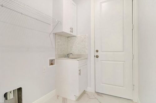 3953 14 Ave, Naples FL 34117-9091 exterior