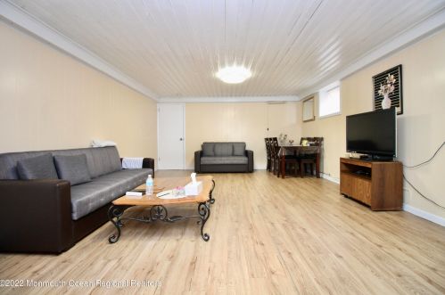 127 Charlton Ave, Hasbrouck Heights NJ 07604-1507 exterior