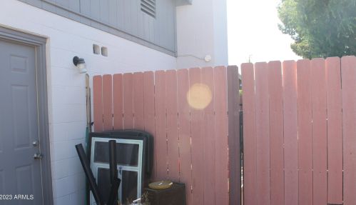 13046 37 Ave, Phoenix AZ 85053-7610 exterior