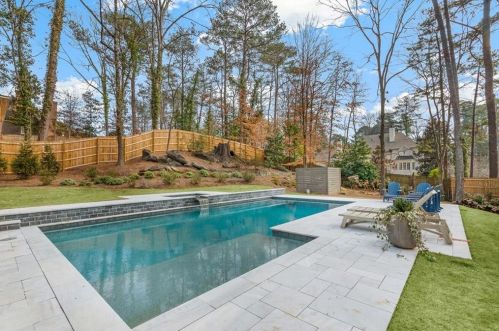 4181 Brookview Dr, Atlanta GA 30339-4605 exterior