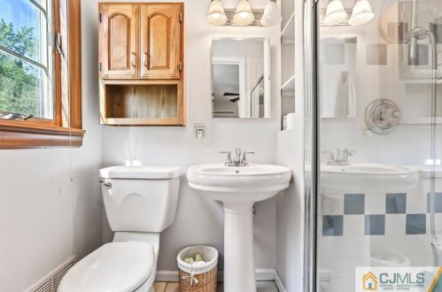 29 Sioux St, Old Bridge NJ 08857-1842 exterior