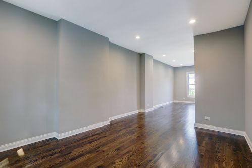 1934 Newport Ave, Chicago IL  60657-1026 exterior