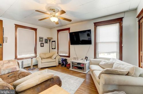 501 King St, Littlestown PA 17340-1612 exterior