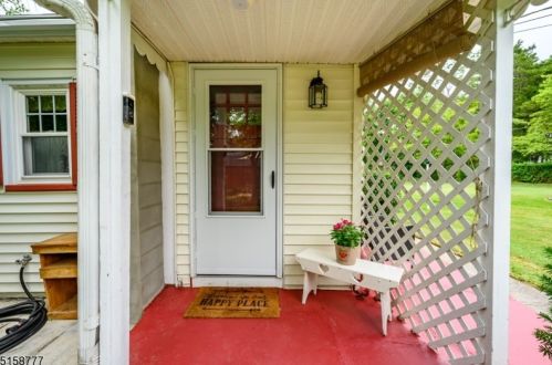 6 Dogwood Ln, Princeton, NJ 08540-8439