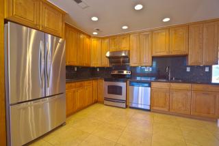 9324 Nalini Ct, Santee, CA 92071-2235