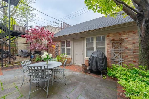 2252 Racine Ave, Chicago IL 60614-2110 exterior