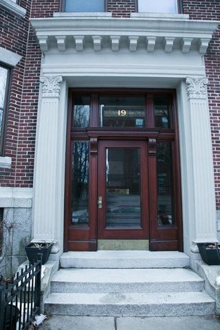 19 Alton Pl, Brookline MA  02446-6423 exterior