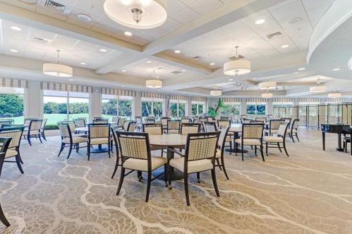 169 Fox Glen Dr, Naples FL 34104-5141 exterior