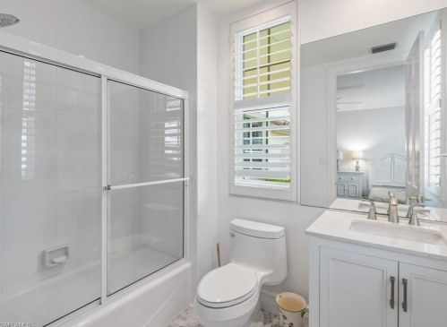 166 Colonade Cir, Naples FL 34103-8712 exterior