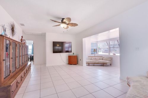 206 Fernandina St, Fort Pierce FL  34949-3534 exterior