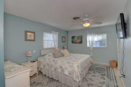 304 Bay St, Fort Pierce FL 34952-1317 exterior