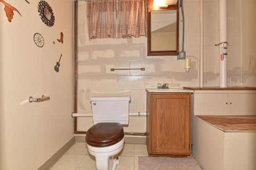 6319 Armour Ave, Milwaukee WI  53220-3911 exterior