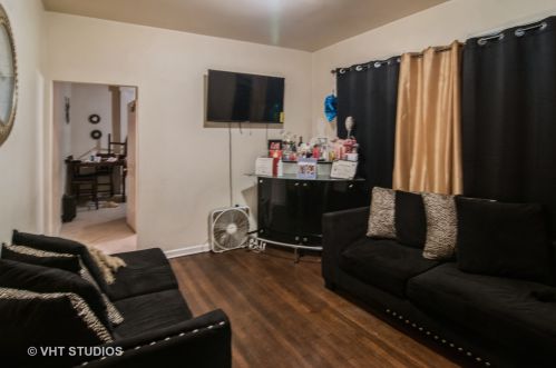 4346 Flournoy St, Chicago, IL 60624-3424
