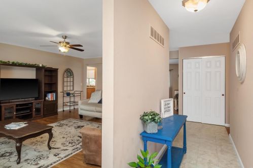 5454 Langsworth Dr, Saint Louis MO 63129-3625 exterior