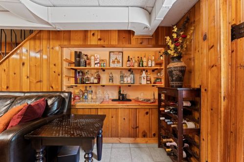 715 Gaywood Dr, Pittsburgh PA 15235-4144 exterior