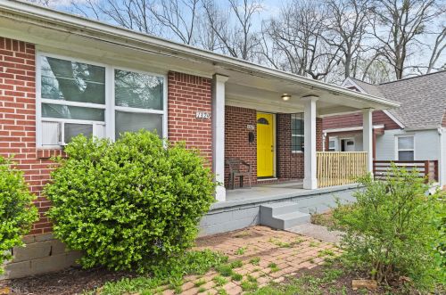 1327 Clermont Ave, Atlanta GA  30344-1703 exterior