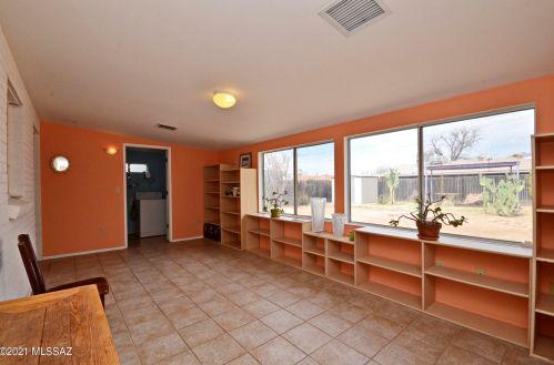 5037 2 St, Tucson AZ 85711-1104 exterior