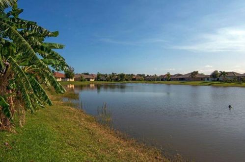 269 Egret Lndg, Fort Pierce FL 34953-8229 exterior