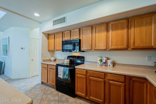 3121 Placita Agua Caliente, Tucson AZ  85712-1251 exterior