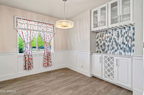 7035 15th St, Phoenix AZ  85020-5414 exterior