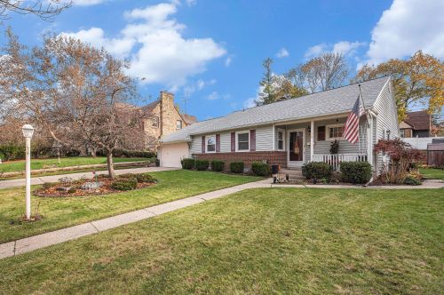 24 Baltimore Dr, Grand Rapids, MI 49503-3908