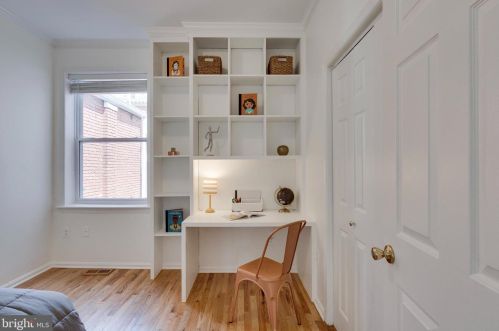 145 U St, Washington DC 20001-2338 exterior