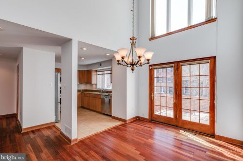 747 3 St, Philadelphia PA 19147-3324 exterior