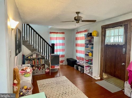 2020 Rowland St, Riverton NJ 08077-1858 exterior