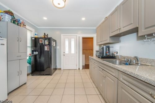 78 Boyle Ave, Paterson NJ 07512-2712 exterior