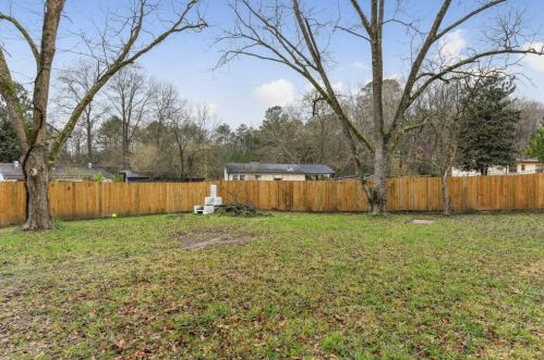 2576 Abner Pl, Atlanta GA  30318-9202 exterior