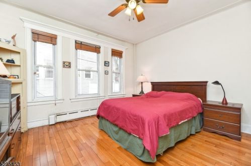 939 Blvd, Union City NJ 07086-7246 exterior