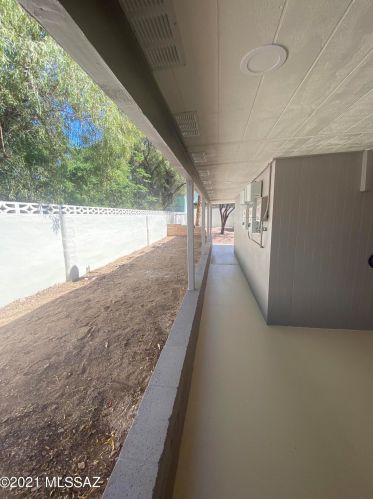 8542 Calle Bolivar, Tucson AZ  85715-5409 exterior