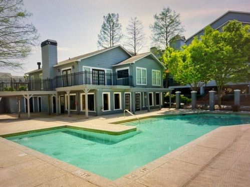 633 Granville Ct, Atlanta GA 30328-3443 exterior