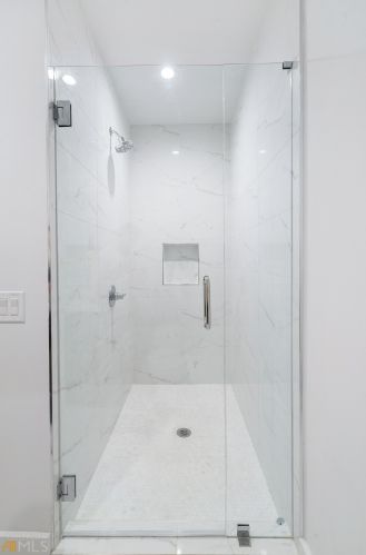 3986 Ashford Dunwoody Rd, Atlanta GA 30319-2002 exterior