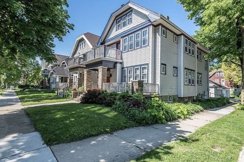 1453 49th St, Milwaukee WI 53208-2250 exterior