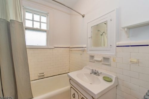 5 Wilfred St, Montclair NJ 07042-1644 exterior