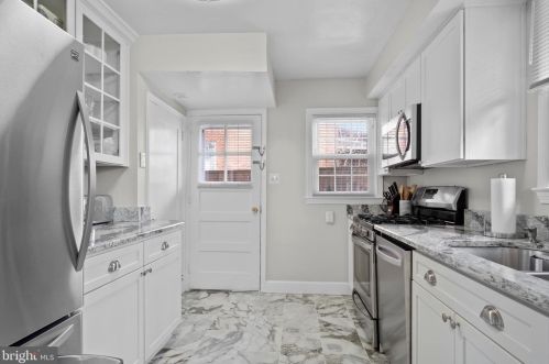 10415 Hayes Ave, Silver Spring MD 20902-3704 exterior