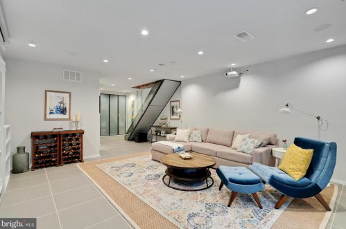 970-74 Leithgow St, Philadelphia PA  19123-1440 exterior