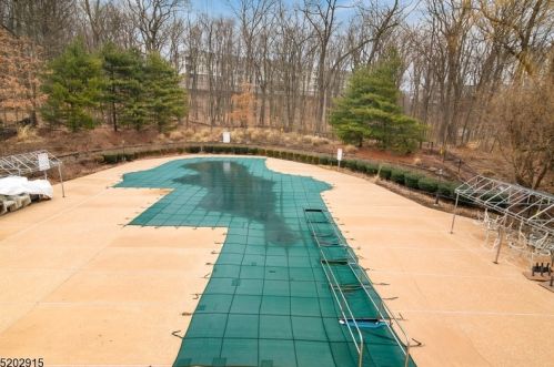 2303 Johnson Dr, Rockaway NJ 07866-5845 exterior