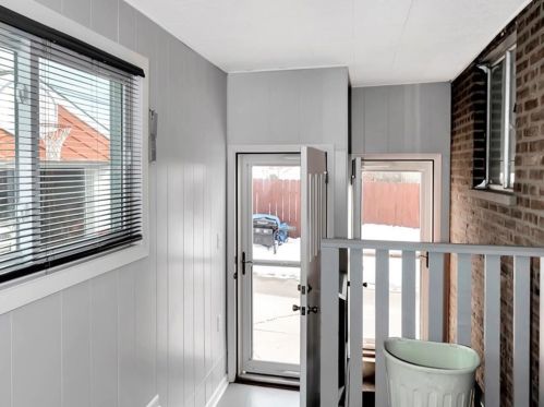 7921 Kostner Ave, Chicago IL 60652-3543 exterior