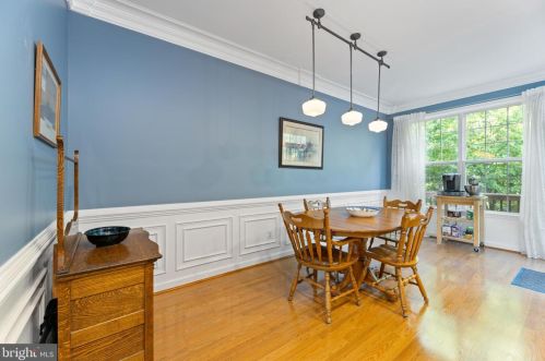 7585 Great Swan Ct, Alexandria VA 22306-2275 exterior