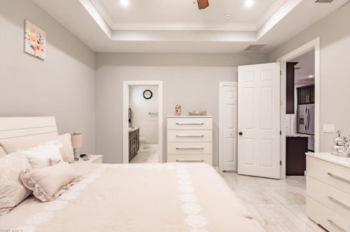 1082 10 Ave, Naples FL 34117-0051 exterior