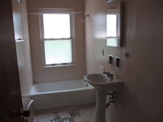 1825 Edwards Way, Pittsburgh PA  15203-1806 exterior